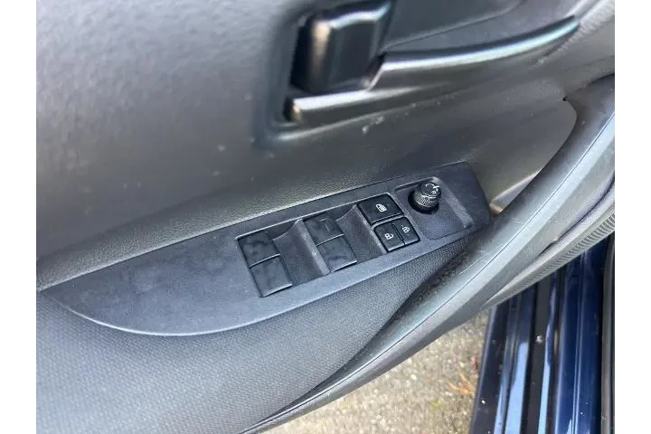 $20995 : Toyota Corolla 2024 LE 4dr S image 9