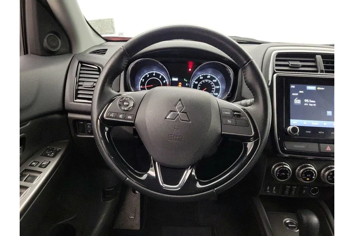 $18998 : Mitsubishi Outlander Sport 2 image 10
