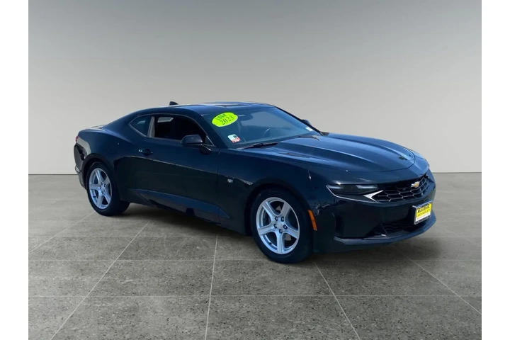 $33302 : Chevrolet Camaro 2023 LT 2dr image 7