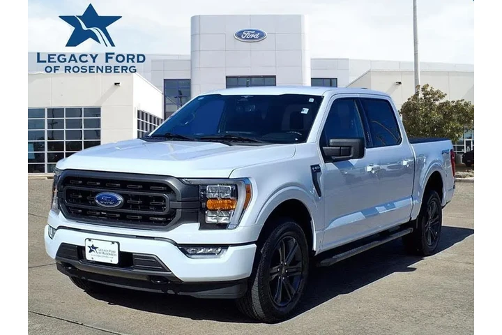 $38300 : Ford F-150 2023 4x4 XLT 4dr image 1
