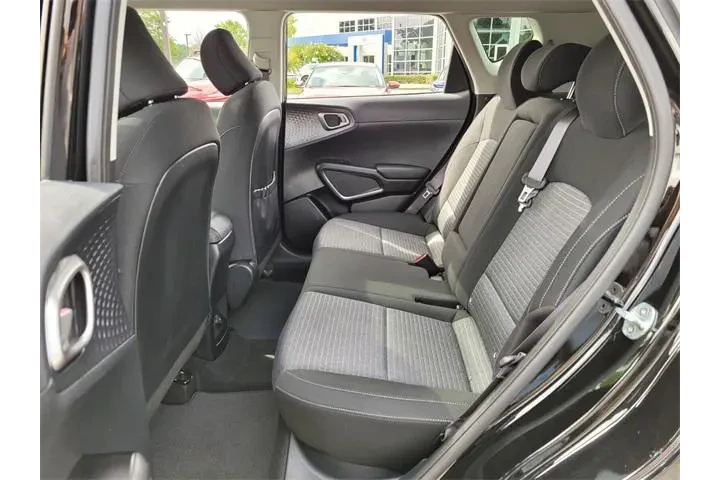 $17043 : Kia Soul 2021 EX 4dr Crossov image 9