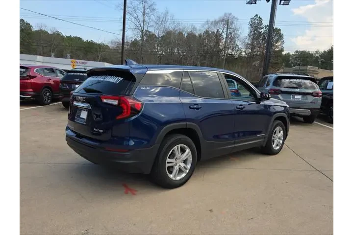 $22493 : GMC Terrain 2023 SLE 4dr SUV image 7