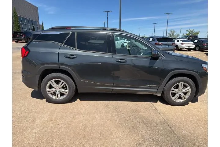$12995 : GMC Terrain 2018 4x4 SLE 4dr image 9