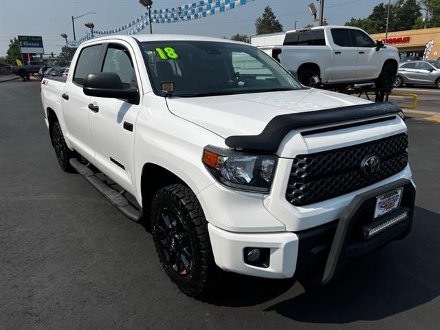 $43299 : 2020 Tundra 4WD SR5 CrewMax 5 image 7