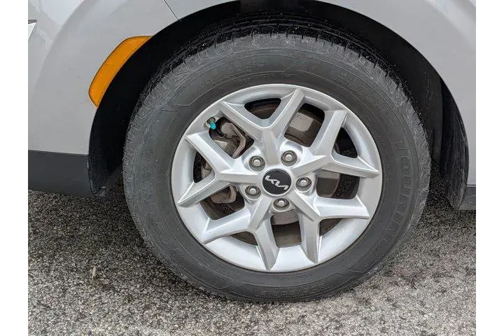 $14478 : Kia Soul 2023 S 4dr Crossove image 1