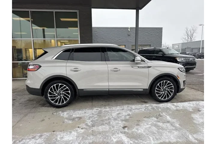 $25900 : Lincoln Nautilus 2020 AWD Re image 8