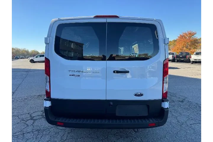 $33988 : Ford Transit 2023 250 3dr LW image 5