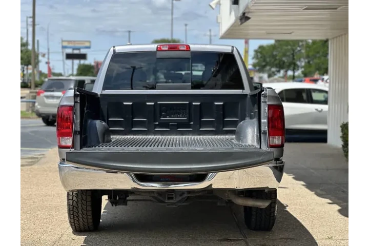 $1 : 2019 RAM 1500 Classic Big Horn image 10