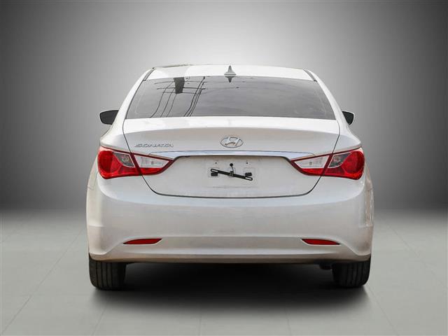 $12999 : Pre-Owned 2013 Hyundai Sonata image 5