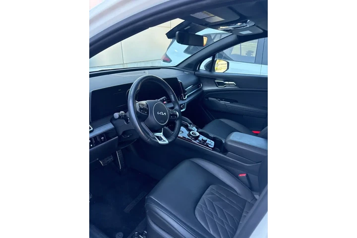 $31900 : Kia Sportage Plug-In Hybrid image 5