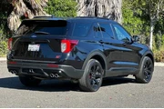$37589 : Ford Explorer 2022 AWD ST 4d thumbnail