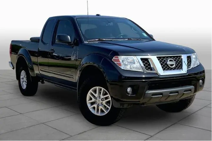 $18913 : Nissan Frontier 2016 4x4 PRO image 2