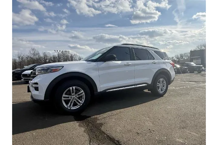 $22988 : Ford Explorer 2020 AWD XLT 4 image 3