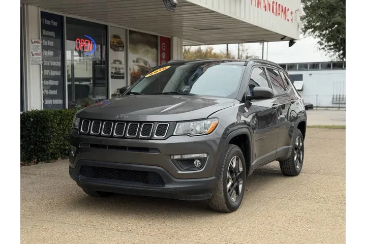 $16499 : 2018 Compass Trailhawk image 6
