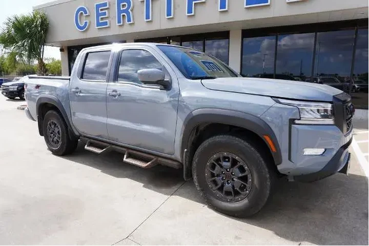 Nissan Frontier 2023 4x4 S 4 image 1