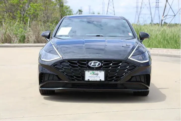 $19647 : Hyundai SONATA 2021 Limited image 2