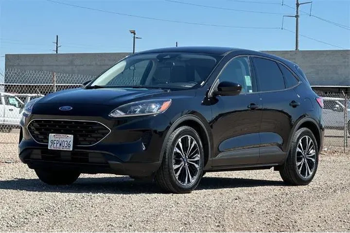 $21777 : Ford Escape 2022 SE 4dr SUV image 9