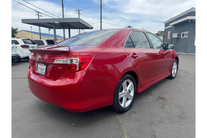 $13998 : 2014 Camry SE image 8