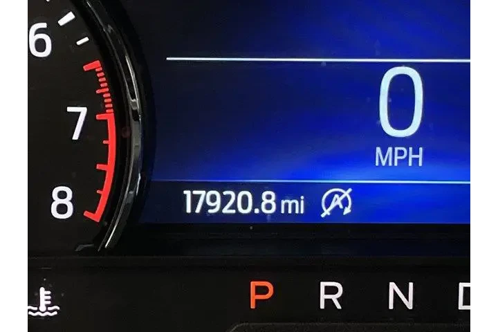 $33990 : Ford Explorer 2023 AWD XLT 4 image 6