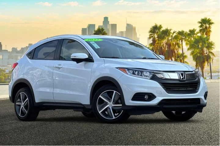 $18333 : Honda HR-V 2022 AWD EX 4dr C image 2