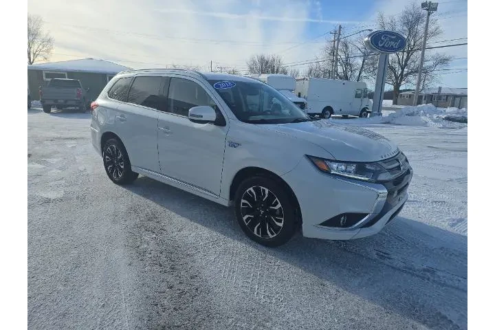 $15995 : Mitsubishi Outlander PHEV 20 image 7