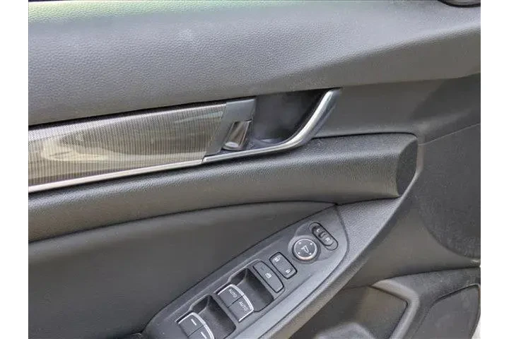 $27142 : Honda Accord 2022 Sport Spec image 8