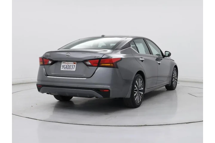 $21998 : Nissan Altima 2023 2.5 SV 4d image 8