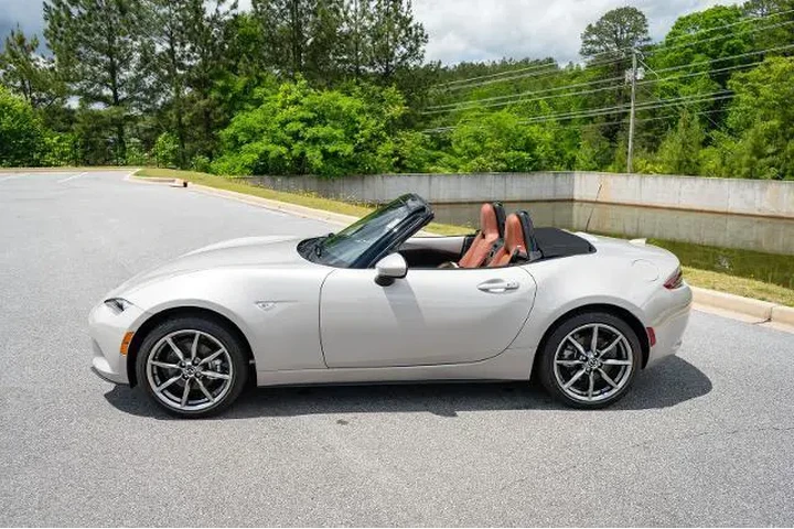 $28977 : Mazda MX-5 Miata 2023 Grand image 5