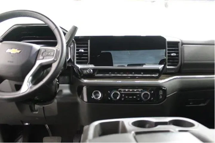 $37918 : Chevrolet Silverado 1500 202 image 2