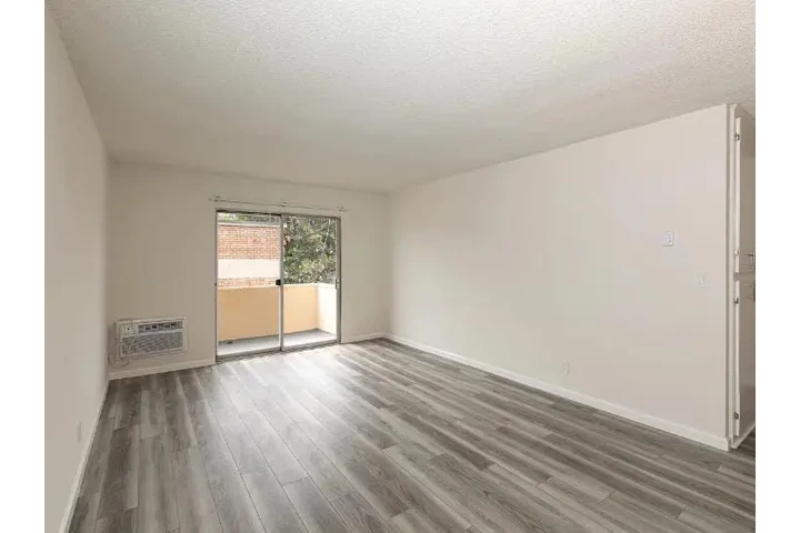 $1100 : Apto Centrico 1 Hab.1Baño image 4