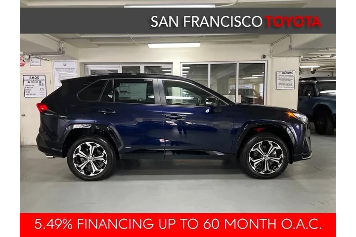 $51888 : Gold Certified2025 RAV4 Plug- image 6
