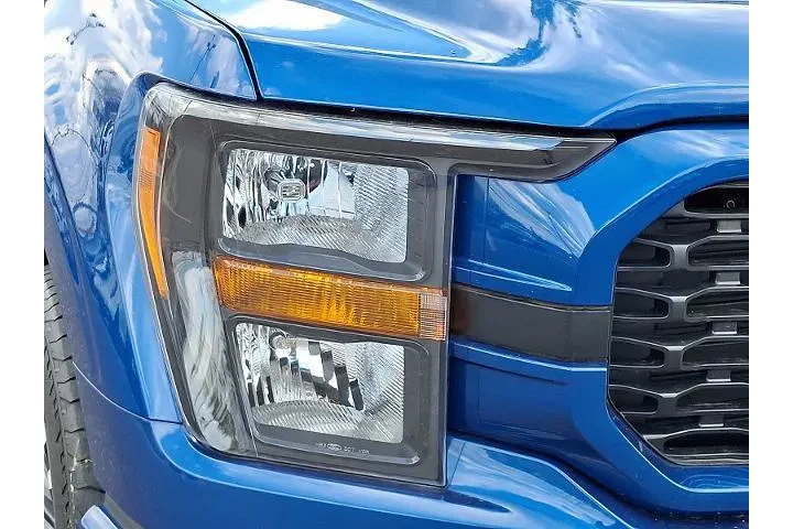 $37997 : Ford F-150 2023 4x4 XLT 4dr image 9