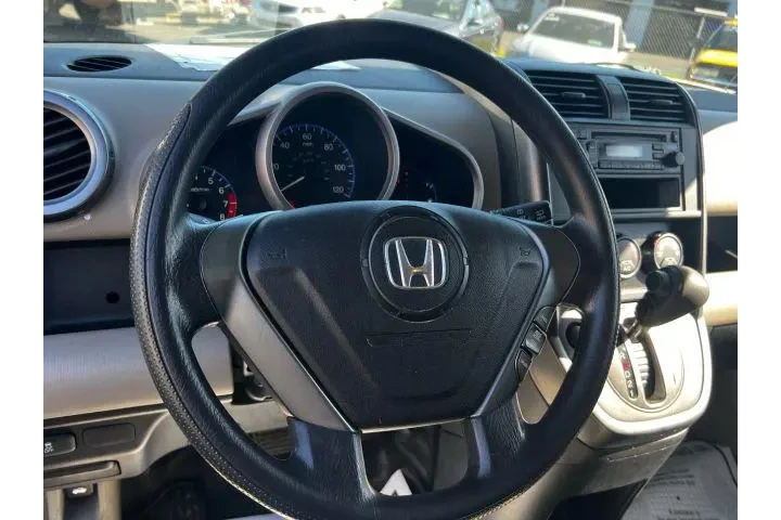 $11000 : Honda Element 2010 LX 4dr SU image 6