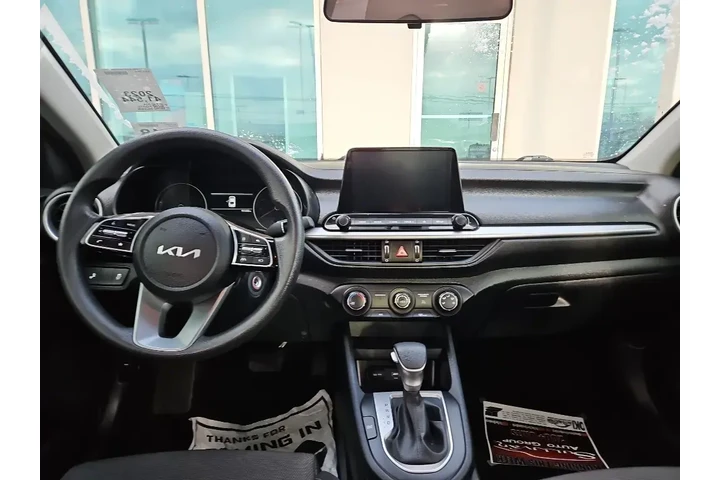 $16919 : Kia Forte 2023 LXS 4dr Sedan image 10