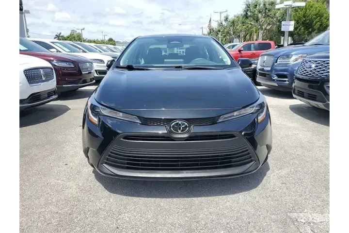 $18990 : Toyota Corolla 2024 LE 4dr S image 2