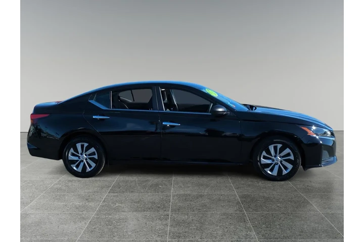 $22700 : Nissan Altima 2025 2.5 S 4dr image 6