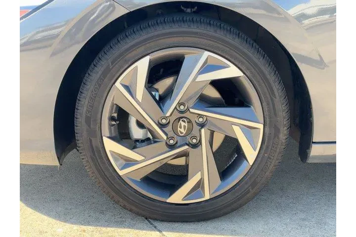 $20999 : Hyundai ELANTRA 2025 SEL Con image 10