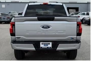 $38925 : Ford F-150 Lightning 2023 AW thumbnail