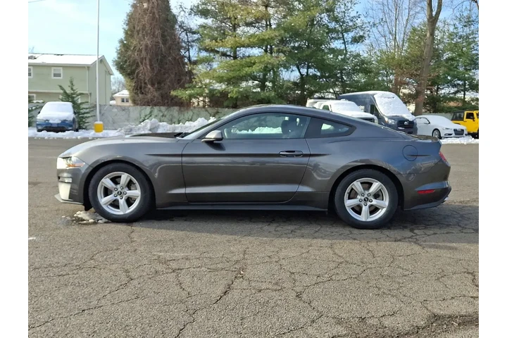 $18995 : Ford Mustang 2019 EcoBoost 2 image 4