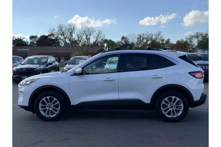 $17985 : 2021 Escape SE image 9