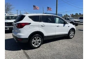 $10981 : Ford Escape 2019 SE 4dr SUV thumbnail