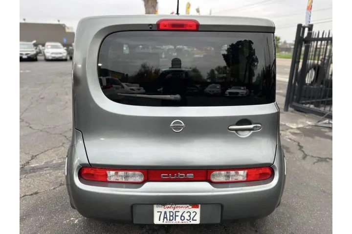 $4995 : 2011 cube 1.8 S image 5