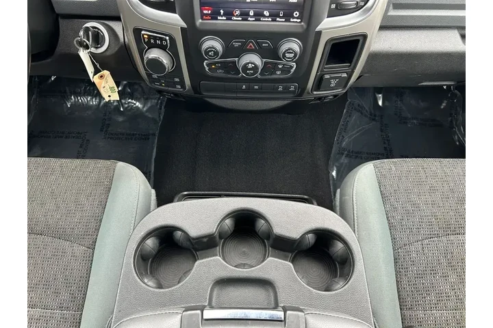 $19988 : Ram 1500 Classic 2019 4x4 SL image 10