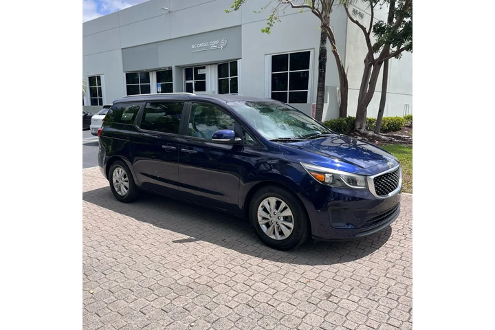 $14000 : Kia Sedona 2019 image 4