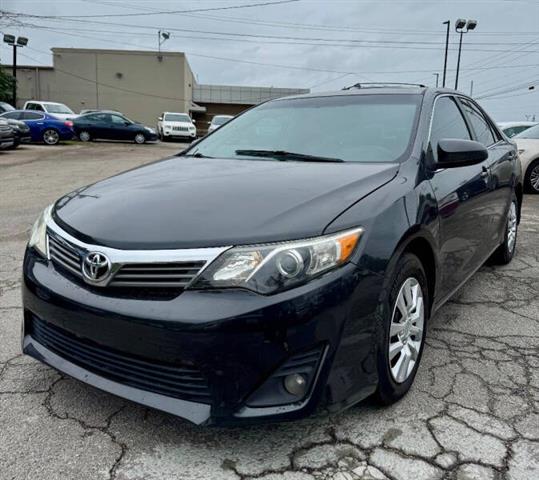 $7500 : 2013 Camry LE image 1