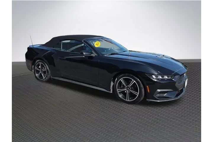 $28770 : Ford Mustang 2024 EcoBoost 2 image 3