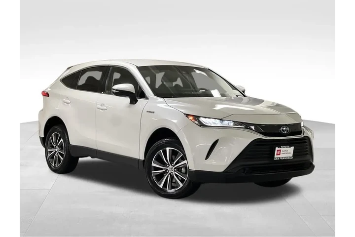 $28988 : Gold Certified2021 Venza LE image 7