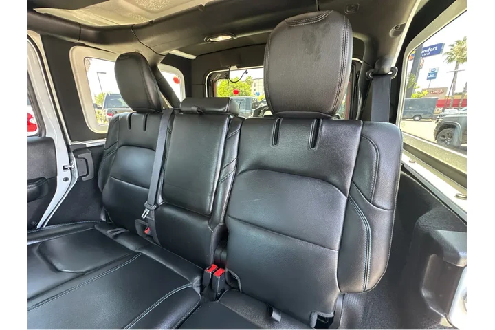 $34477 : 2021 Wrangler 4xe Unlimited R image 10