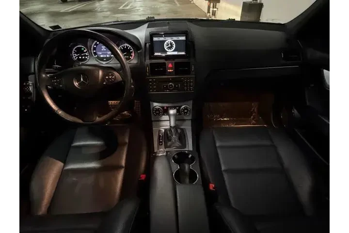 $11300 : 2011 C-CLASS image 5