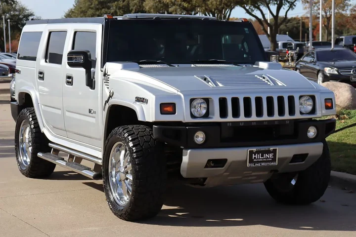 $32989 : 2009 H2 image 4